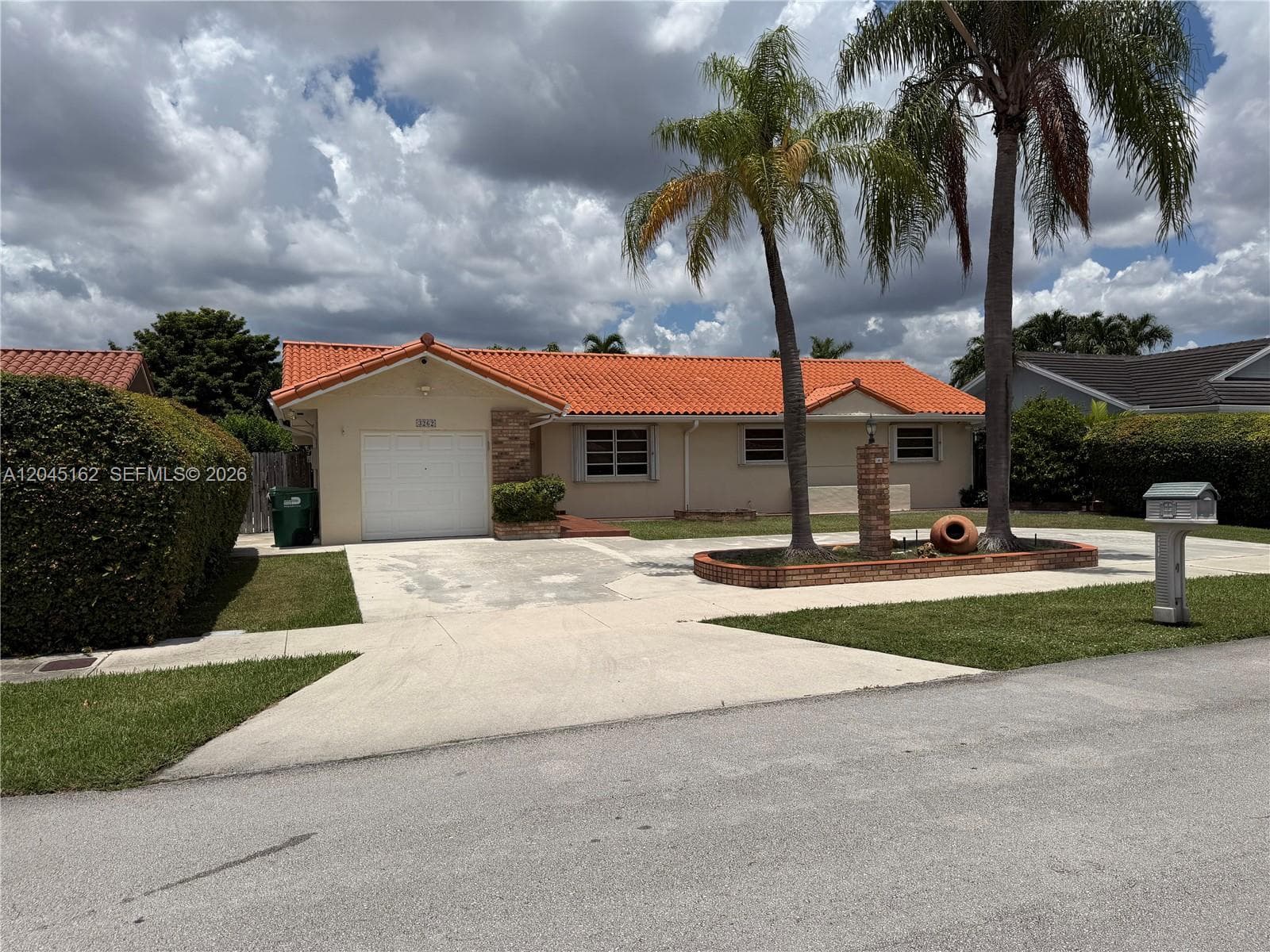 3262 SW 139th Pl photo 1