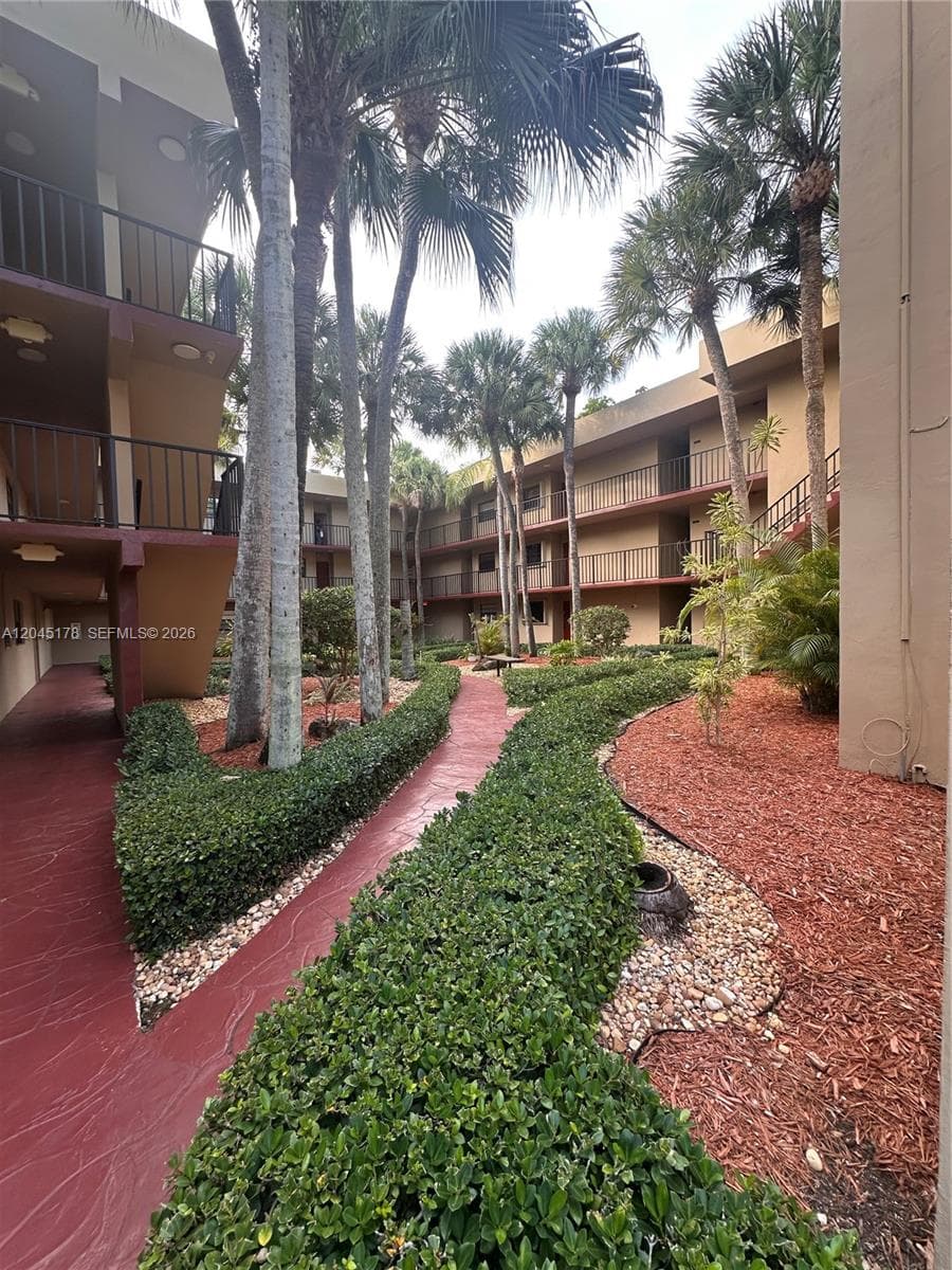 Gardens of Kendall South · #211 in Miami - Photo 17