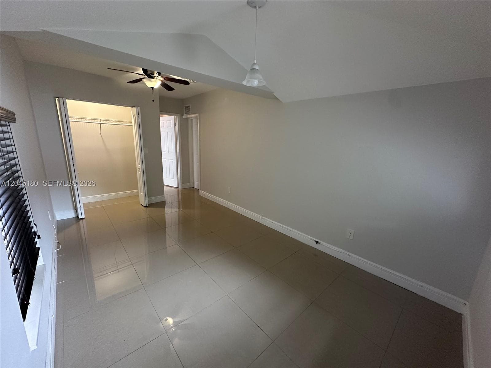 2155 Biarritz Dr photo 6