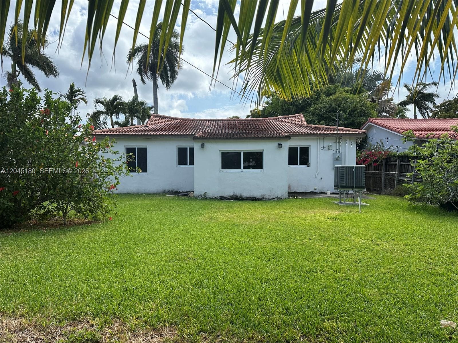2155 Biarritz Dr photo 15