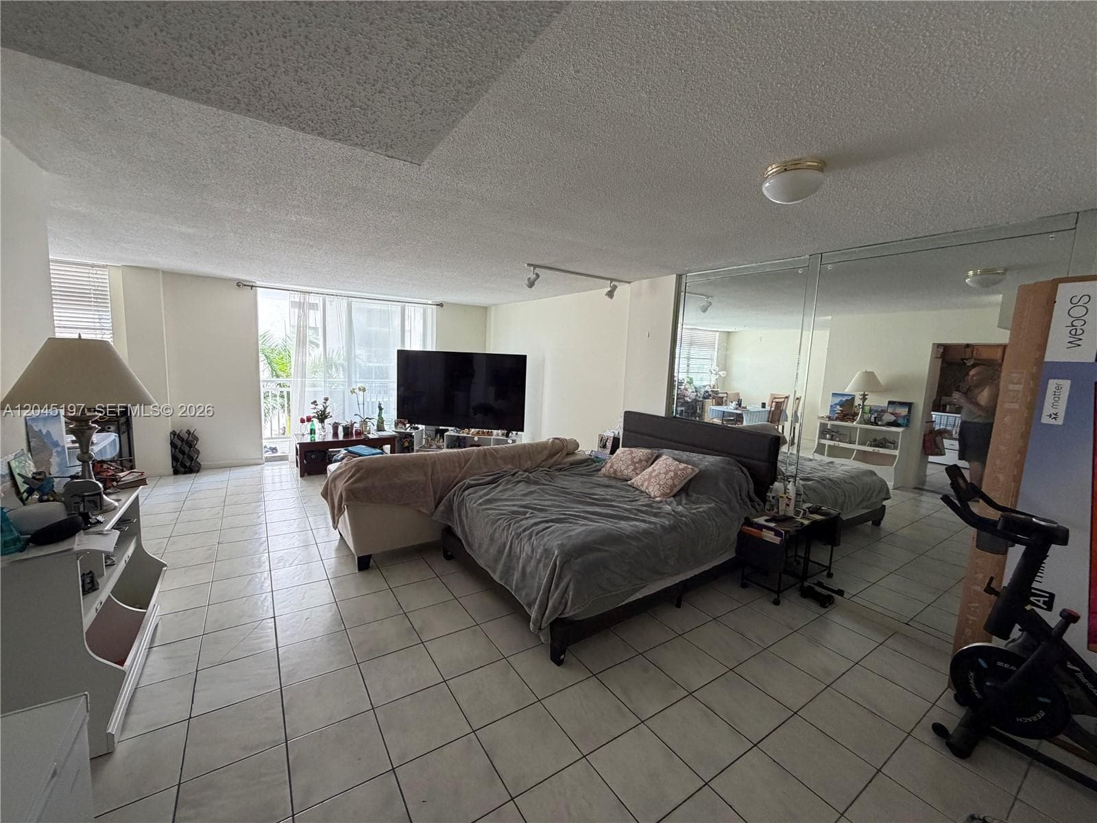 PLAZA TOWERS SOUTH CONDO · #508 in Hallandale Beach - Photo 4