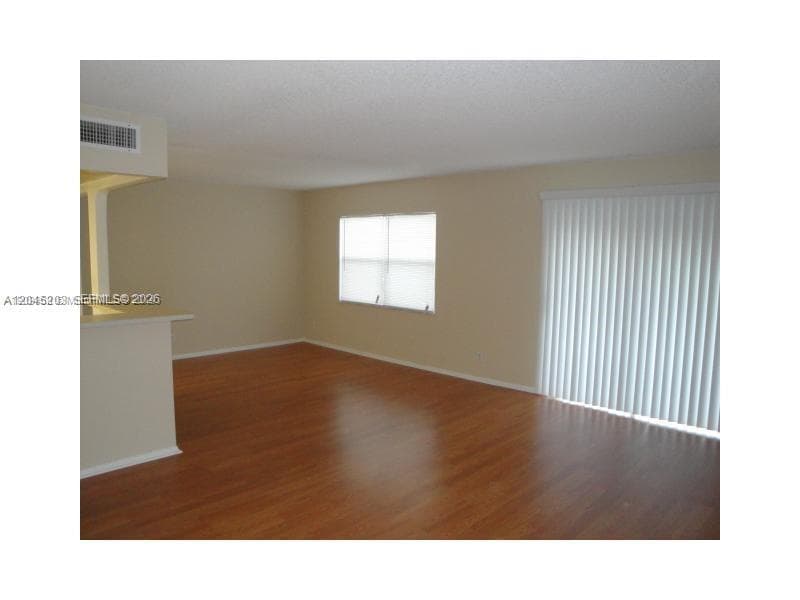 VENETIAN GARDENS · #I208 in Hialeah - Photo 9
