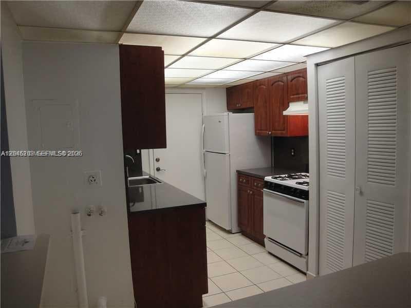 VENETIAN GARDENS · #I208 in Hialeah - Photo 4