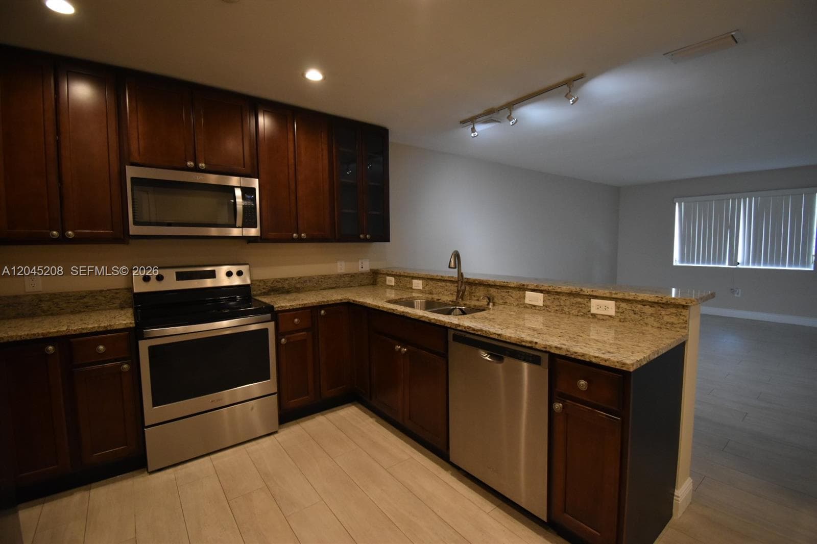 LAKE PLACID CONDO · #A24 in Miami Lakes - Photo 2
