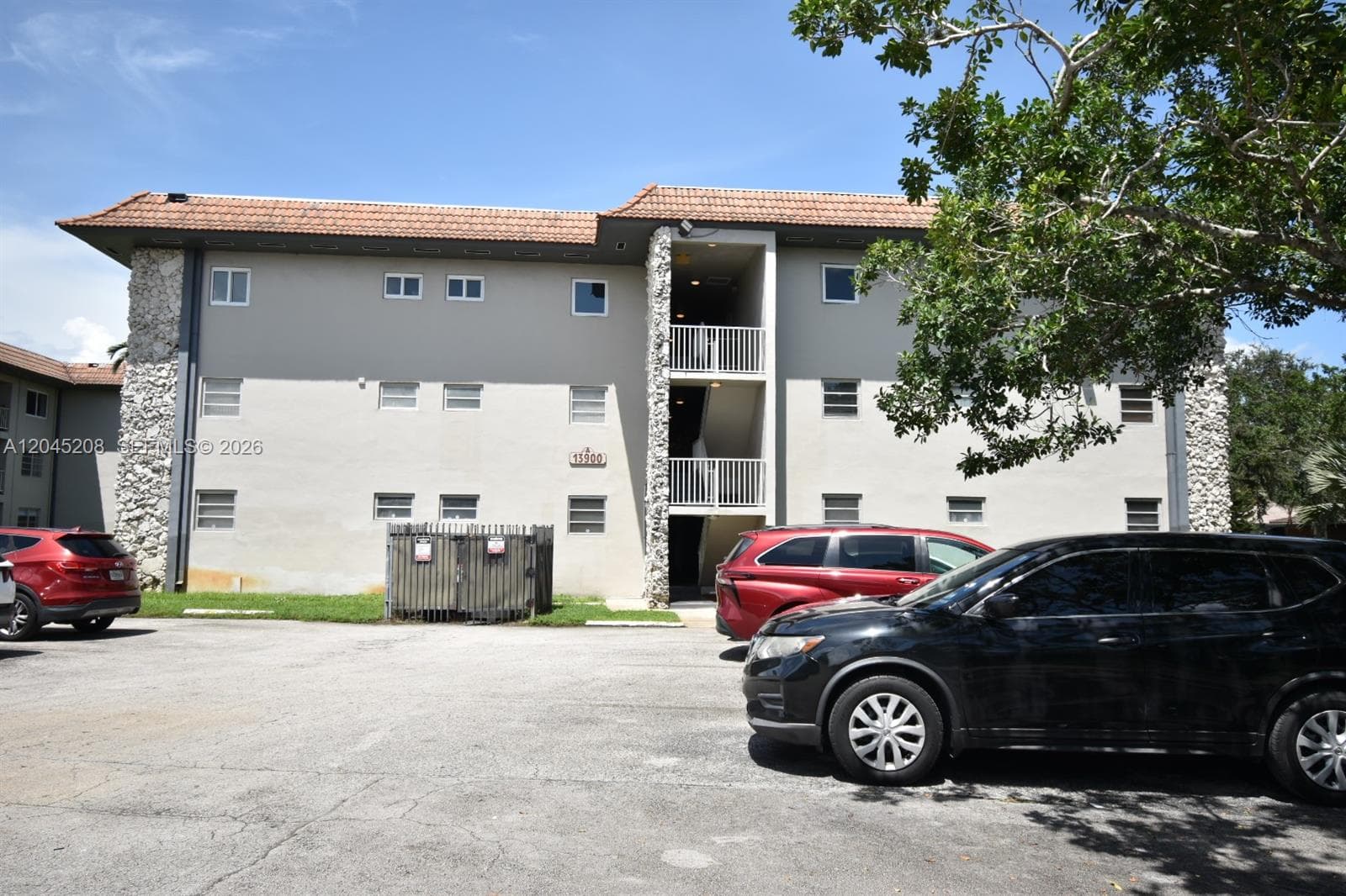 LAKE PLACID CONDO · #A24 in Miami Lakes - Photo 1