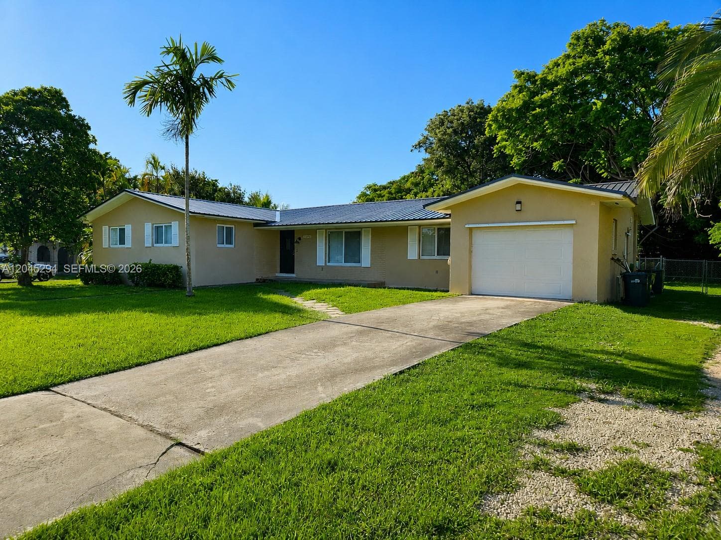 10521 SW 125th St photo 2