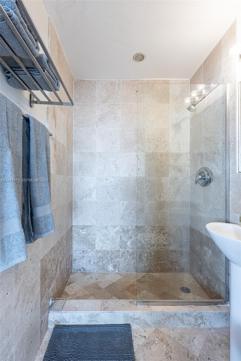 SOUTH BEACH HUDSON CONDO · #307 in Miami Beach - Photo 18