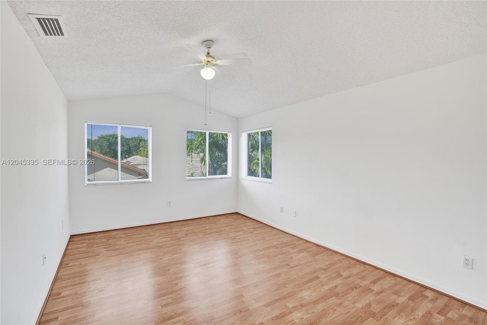 9921 NW 31st St #9921 photo 11