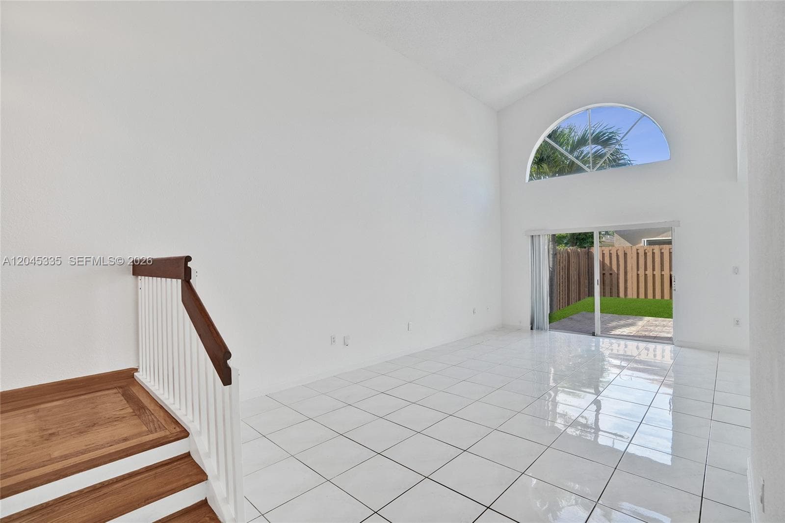 9921 NW 31st St #9921 photo 4