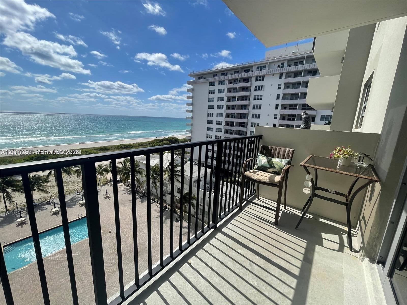 MANATEE CONDO · #811 in Surfside - Photo 2
