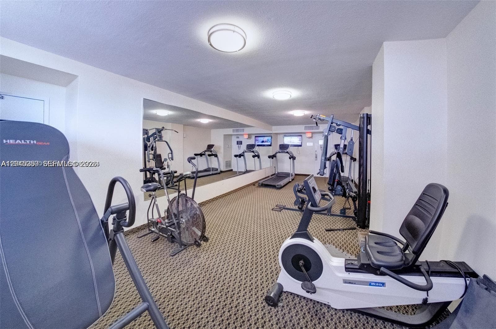 MANATEE CONDO · #811 in Surfside - Photo 6
