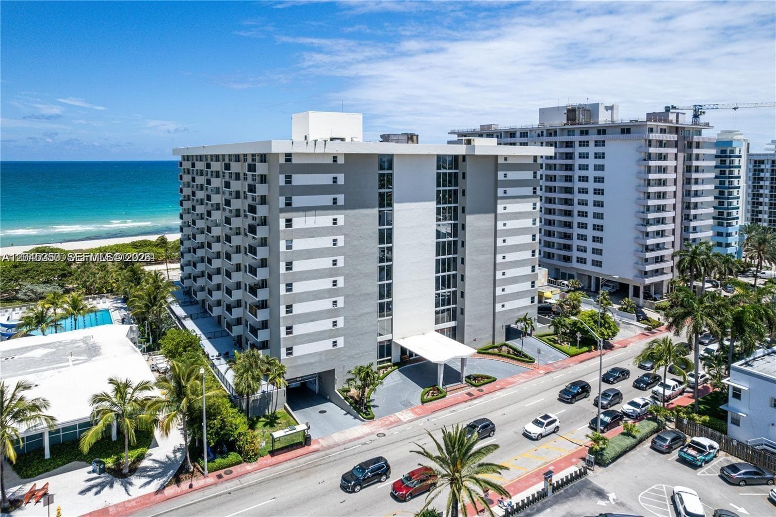 MANATEE CONDO · #811 in Surfside - Photo 3