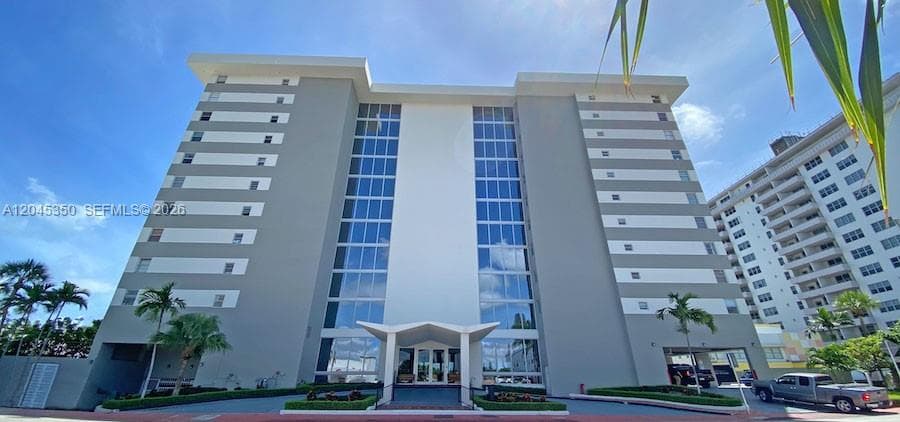 MANATEE CONDO · #811 in Surfside - Photo 1