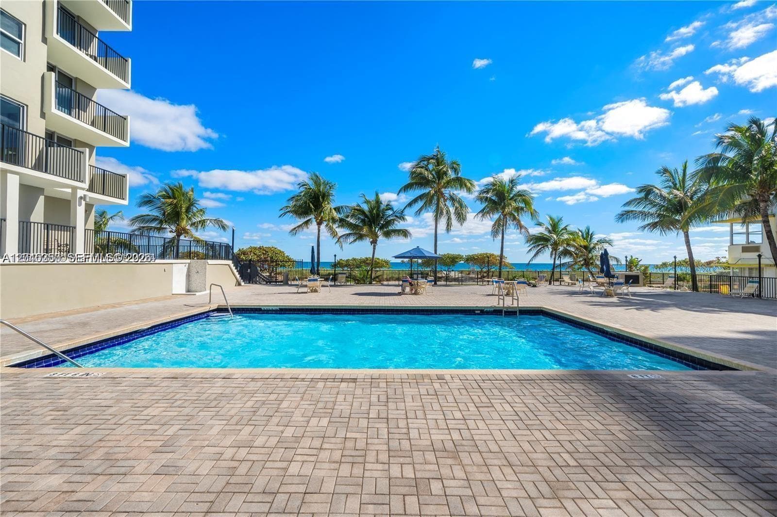 MANATEE CONDO · #811 in Surfside - Photo 5