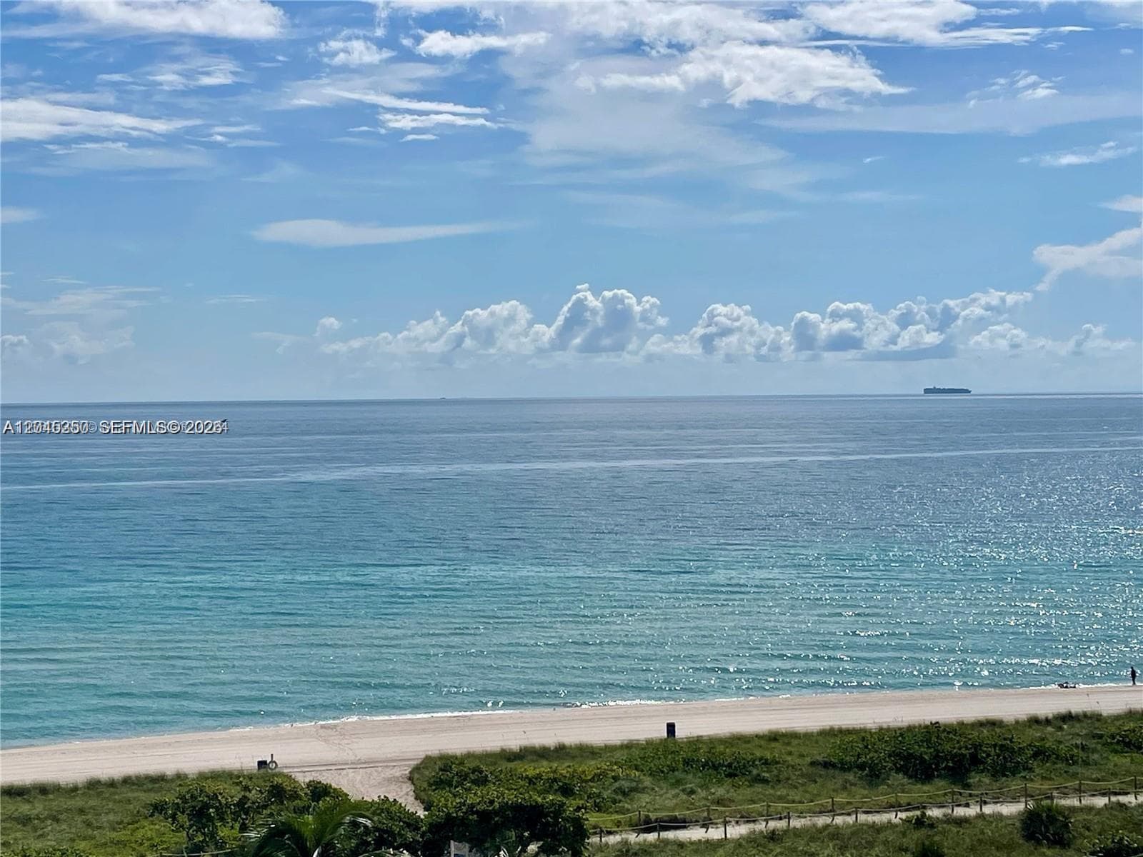 MANATEE CONDO · #811 in Surfside - Photo 4
