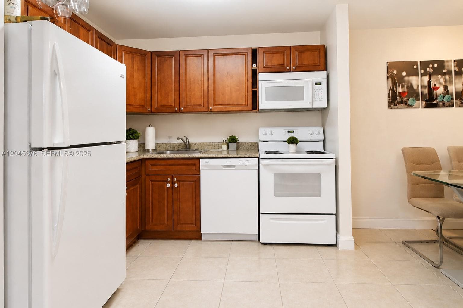 VILLA BELLINI CONDO · #108 in Hialeah - Photo 5