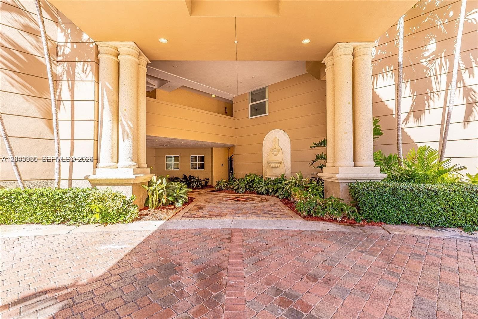 Porto Bellagio · #2222 in Sunny Isles Beach - Photo 5