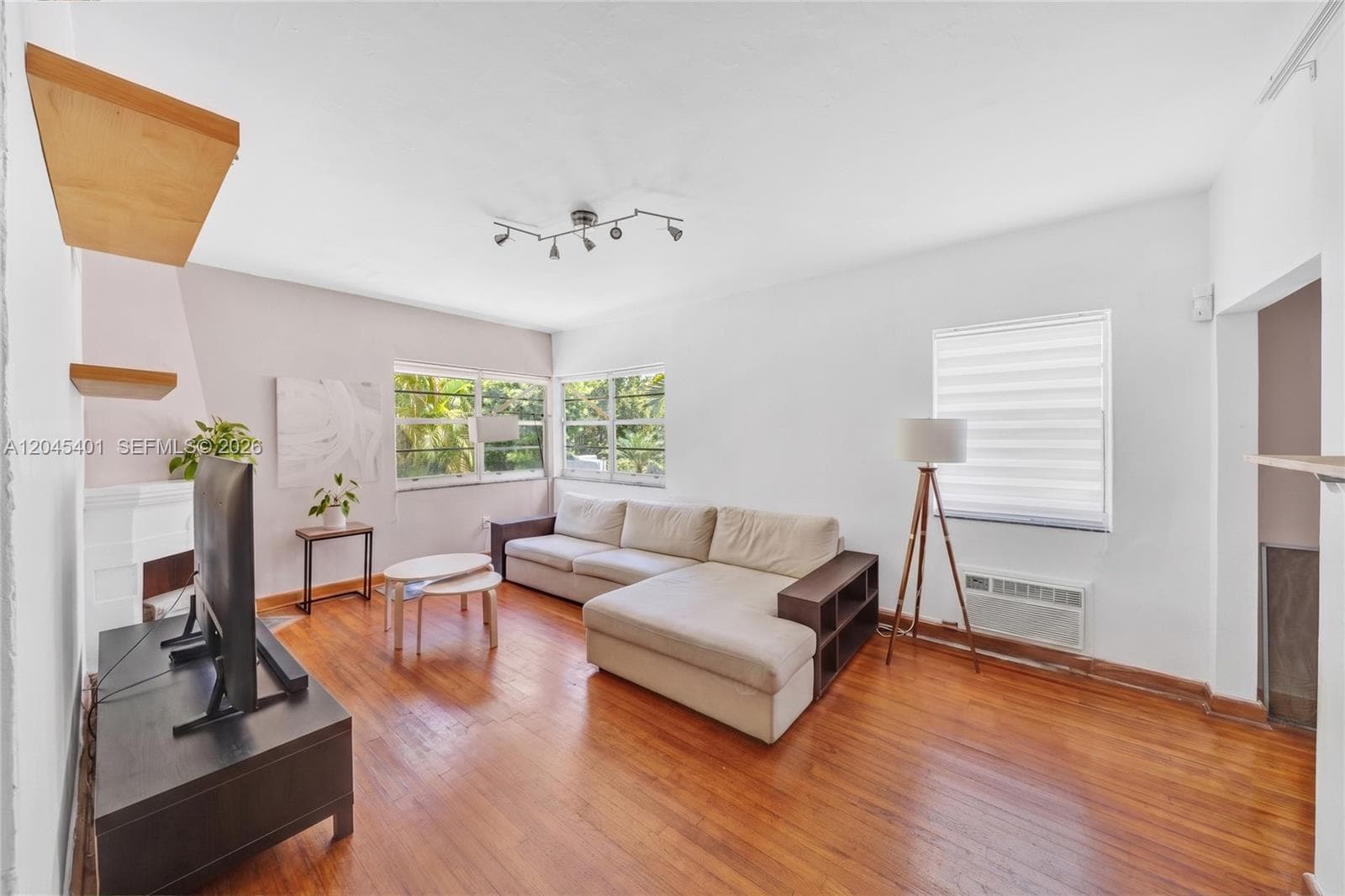 MERIDIAN BEACH CONDO · #108 in Miami Beach - Photo 3