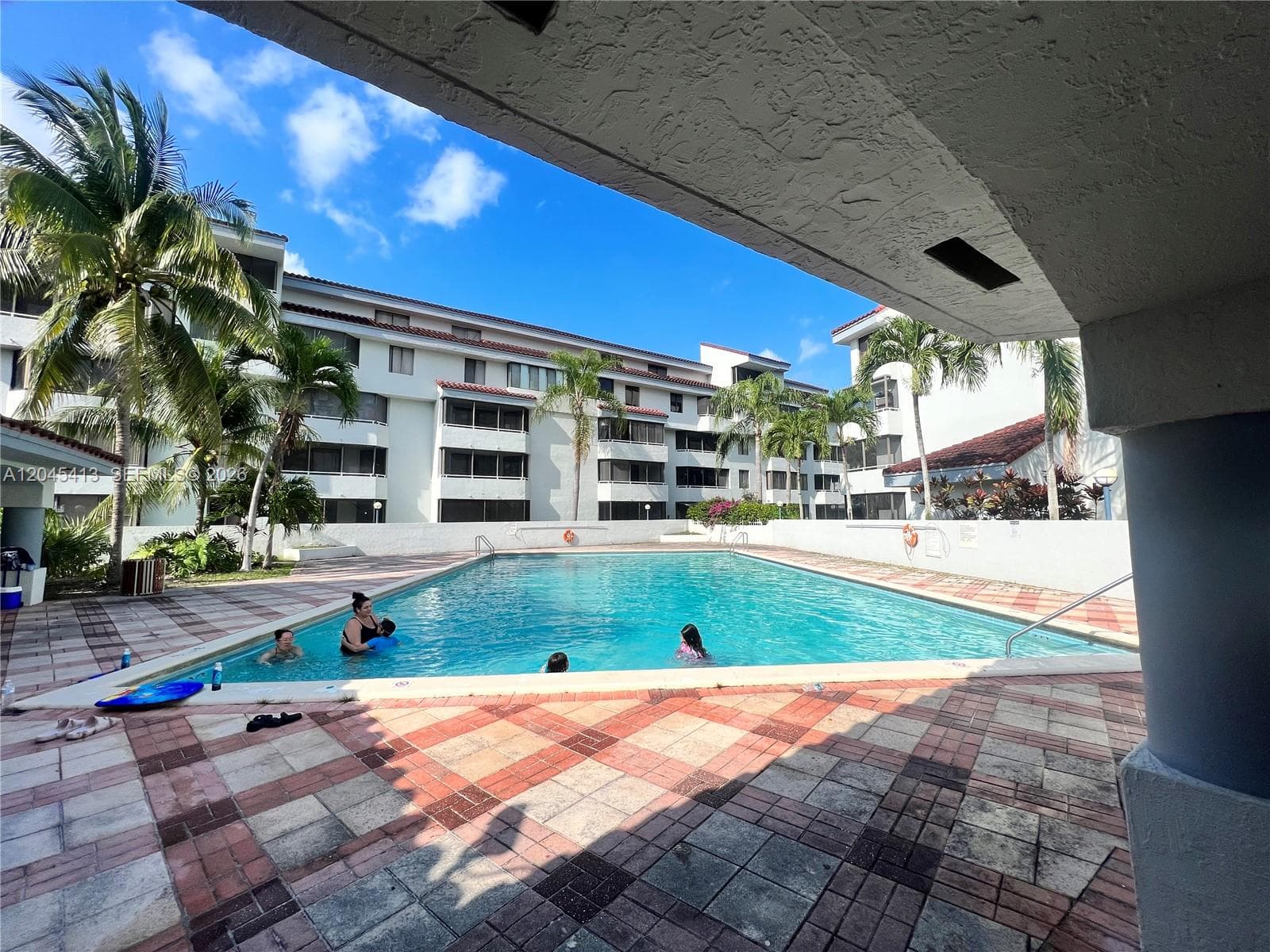 VERABELLA FALLS CONDO · #E-209 in Miami - Photo 9