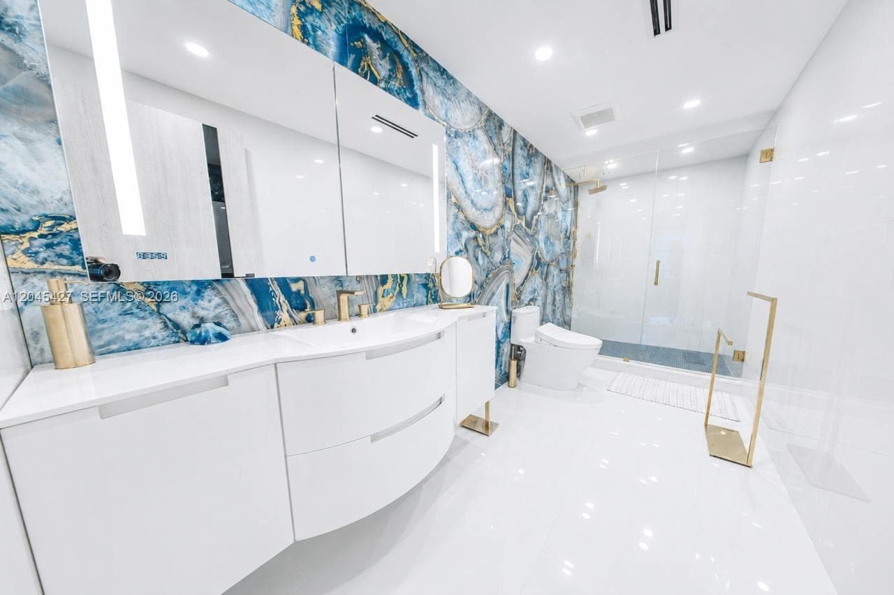 Beach Club III · #3601 in Hallandale Beach - Photo 17
