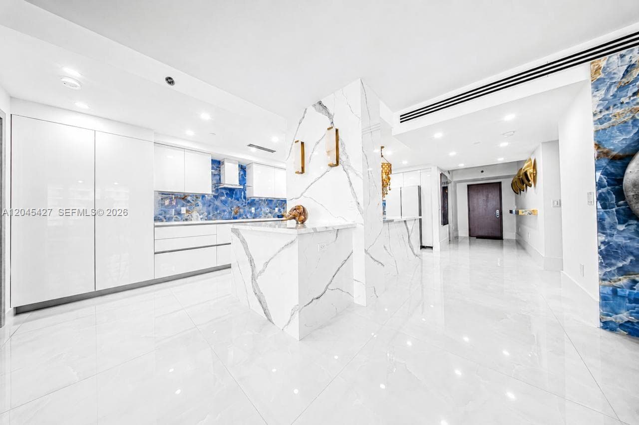 Beach Club III · #3601 in Hallandale Beach - Photo 4