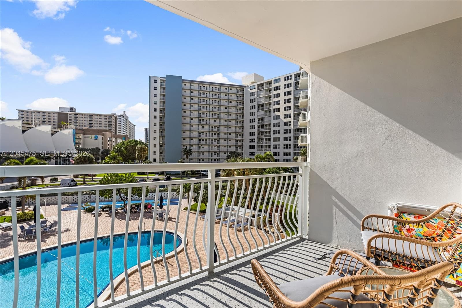 Nassau House · #302 in Pompano Beach - Photo 9