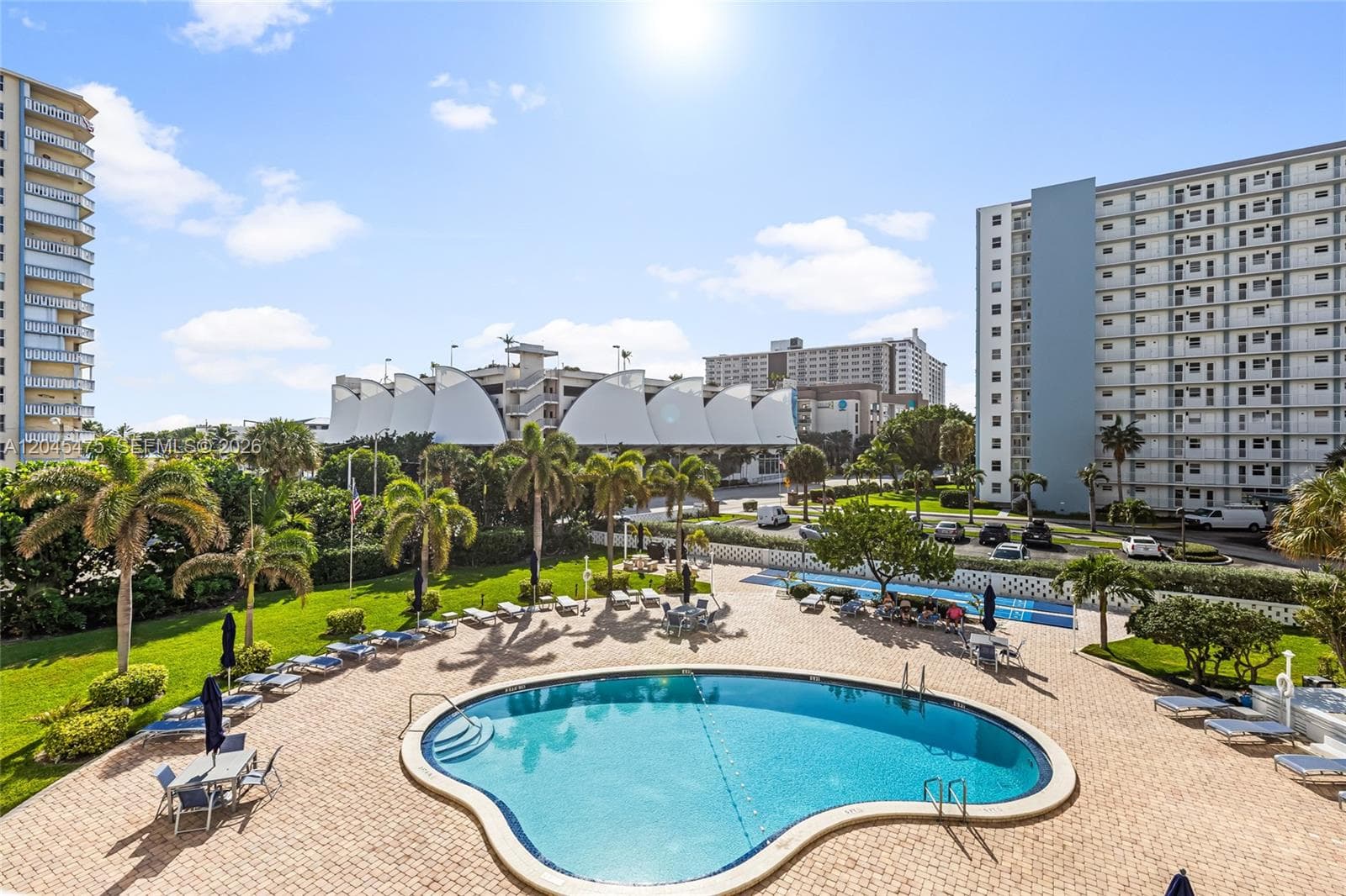Nassau House · #302 in Pompano Beach - Photo 10