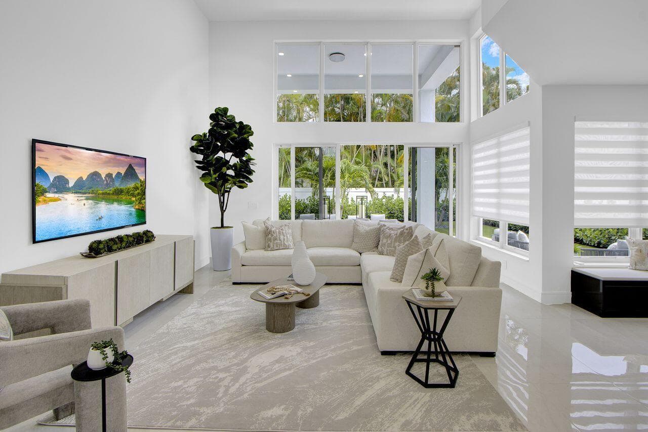 Family Room - 1