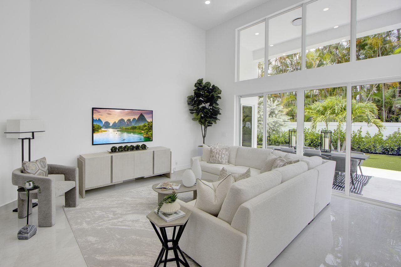 Family Room - 2