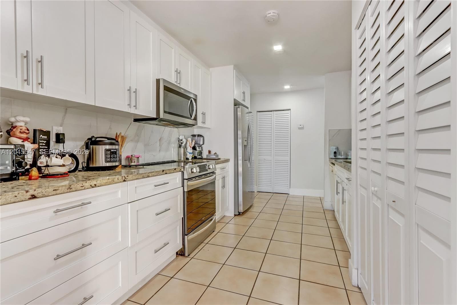 10125 SW 139th Pl photo 5