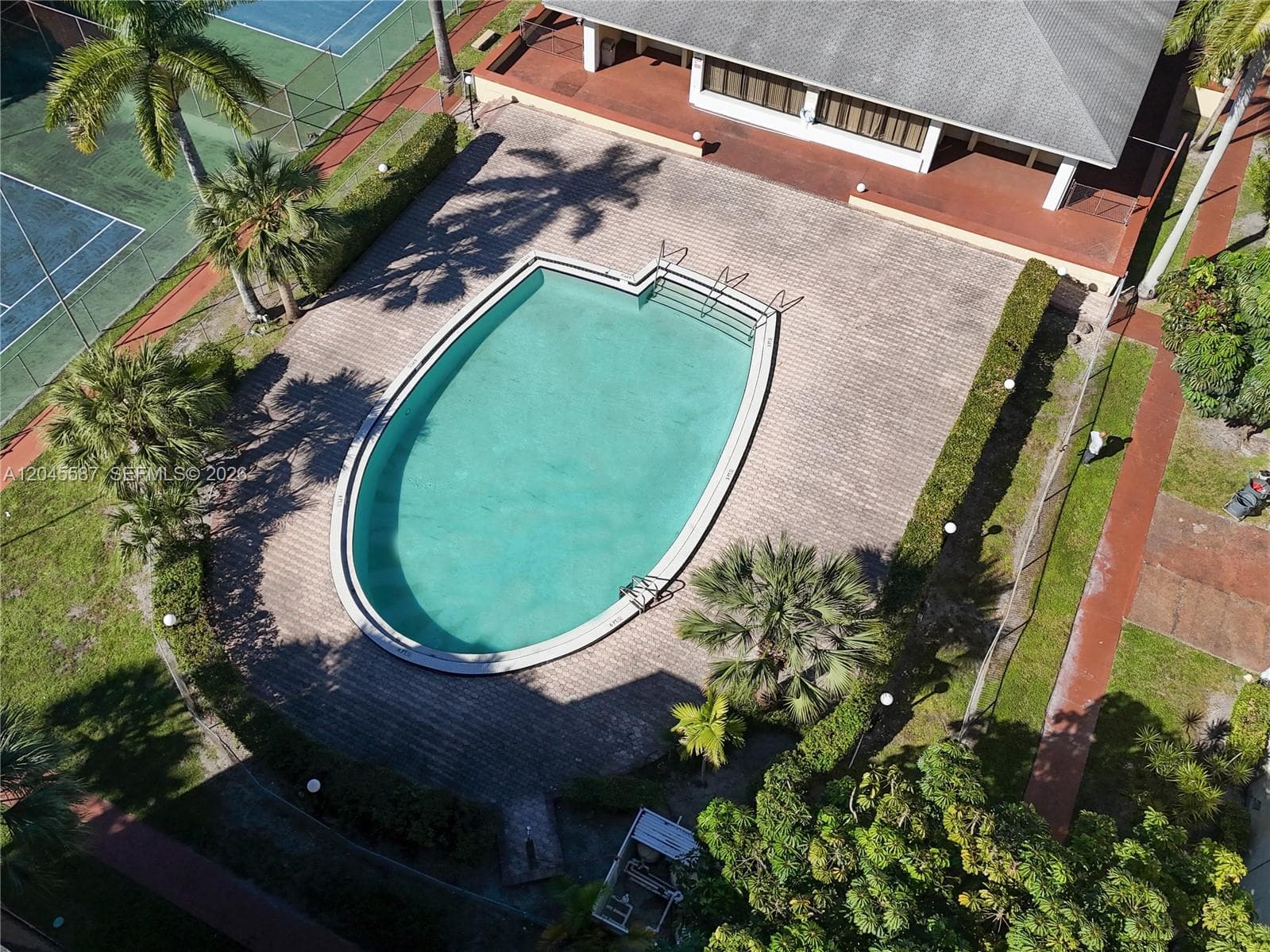 CAPRI GARDENS CONDO · #B315 in North Miami - Photo 14