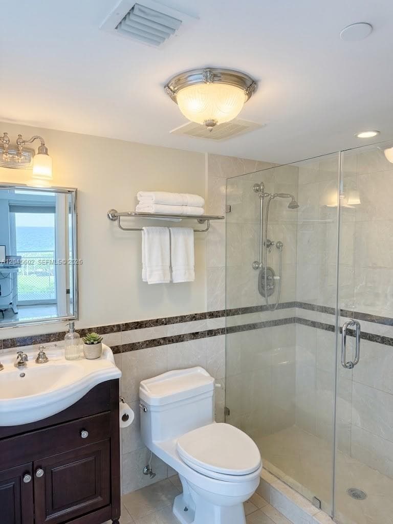 OCEANBLUE CONDO OF MIAMI · #712 in Miami Beach - Photo 13