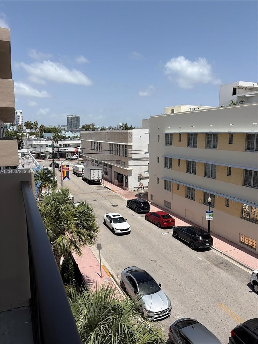 COLLINS VISTA CONDO · #404 in Miami Beach - Photo 17