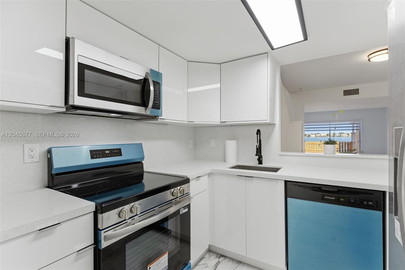 MARINA REAL CONDO NO 3 · #706 in Miami - Photo 13