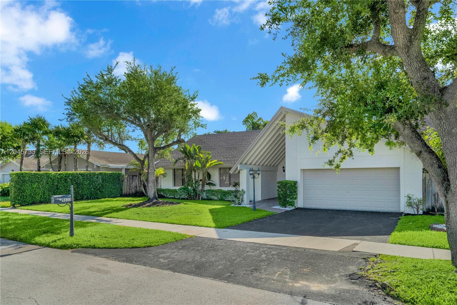 9833 SW 133rd Pl photo 3