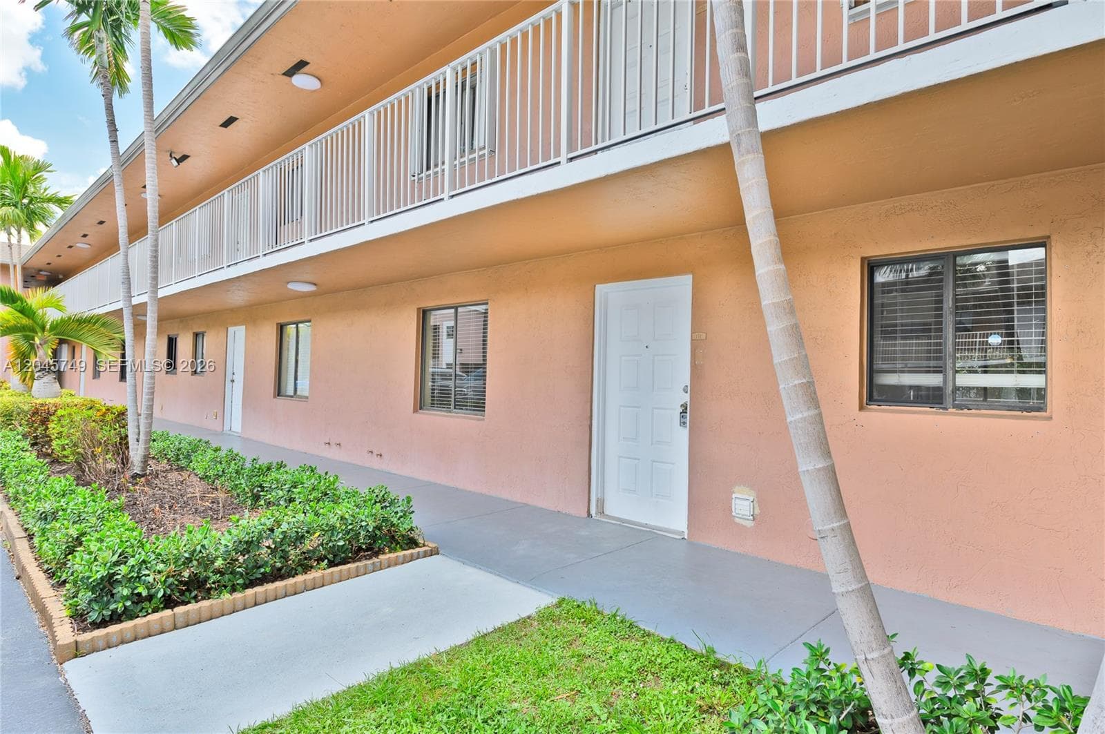 VILLAMORE CONDO · #B-111 in Hialeah - Photo 3