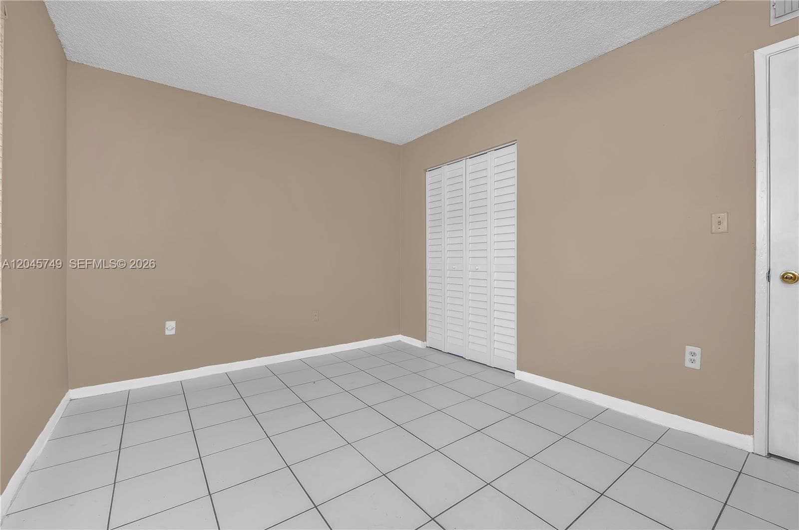 VILLAMORE CONDO · #B-111 in Hialeah - Photo 5