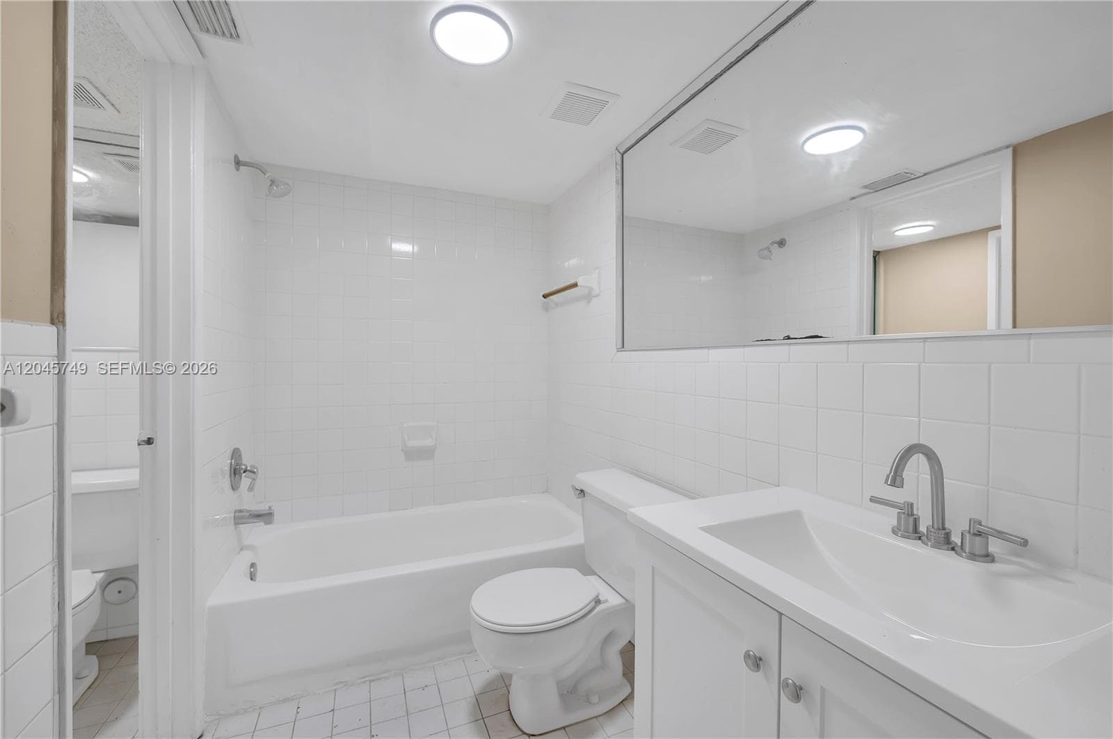 VILLAMORE CONDO · #B-111 in Hialeah - Photo 9