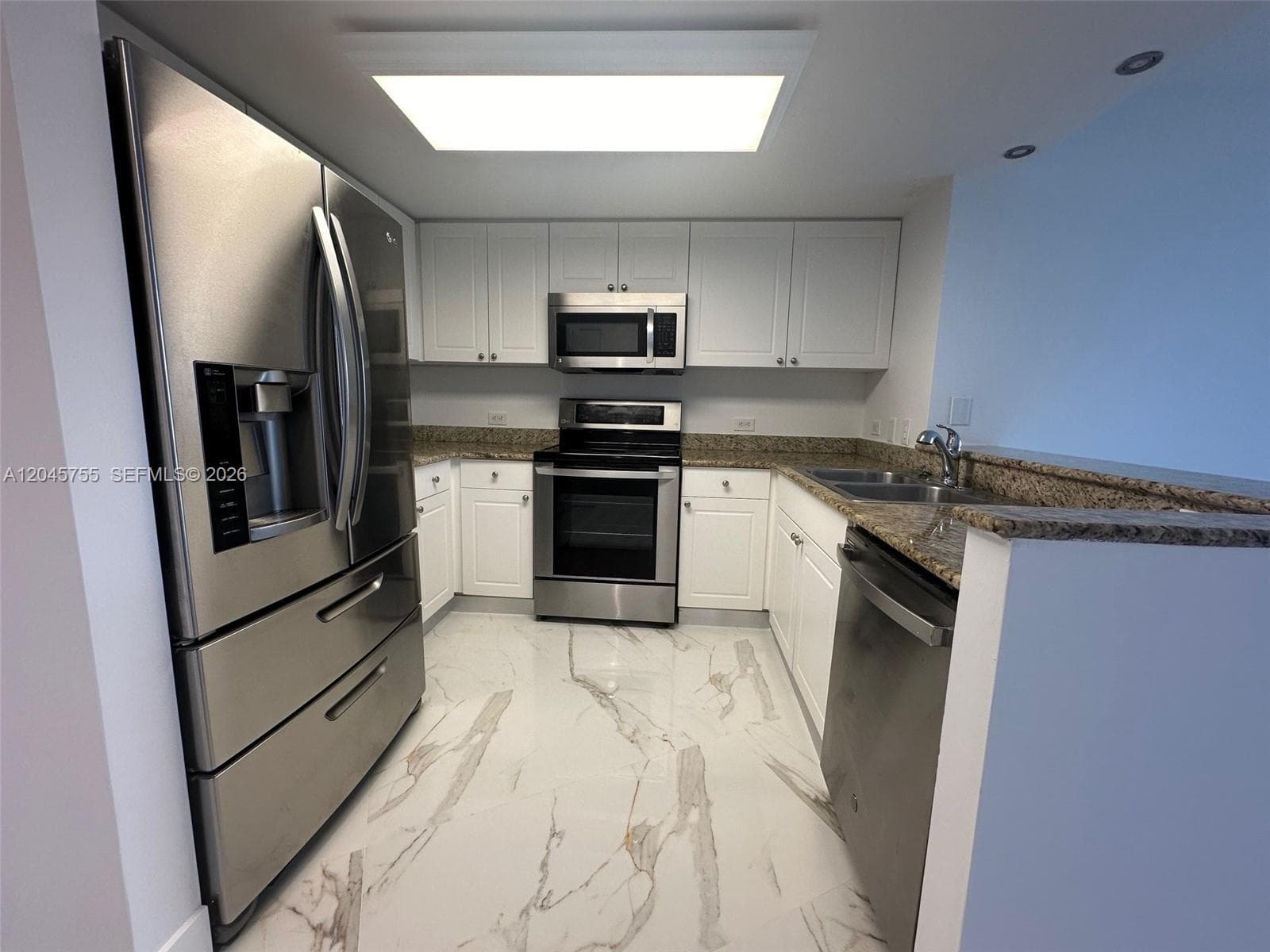 TURNBERRY ON THE GREEN CO · #406 in Aventura - Photo 1