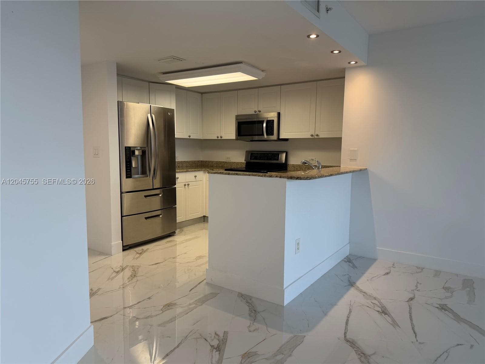 TURNBERRY ON THE GREEN CO · #406 in Aventura - Photo 4