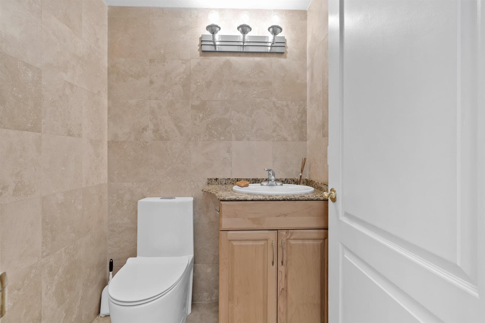 677NE24thSt#504-42