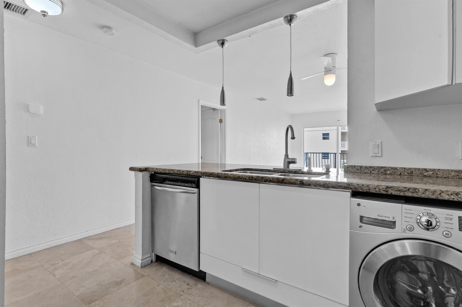 677NE24thSt#504-29