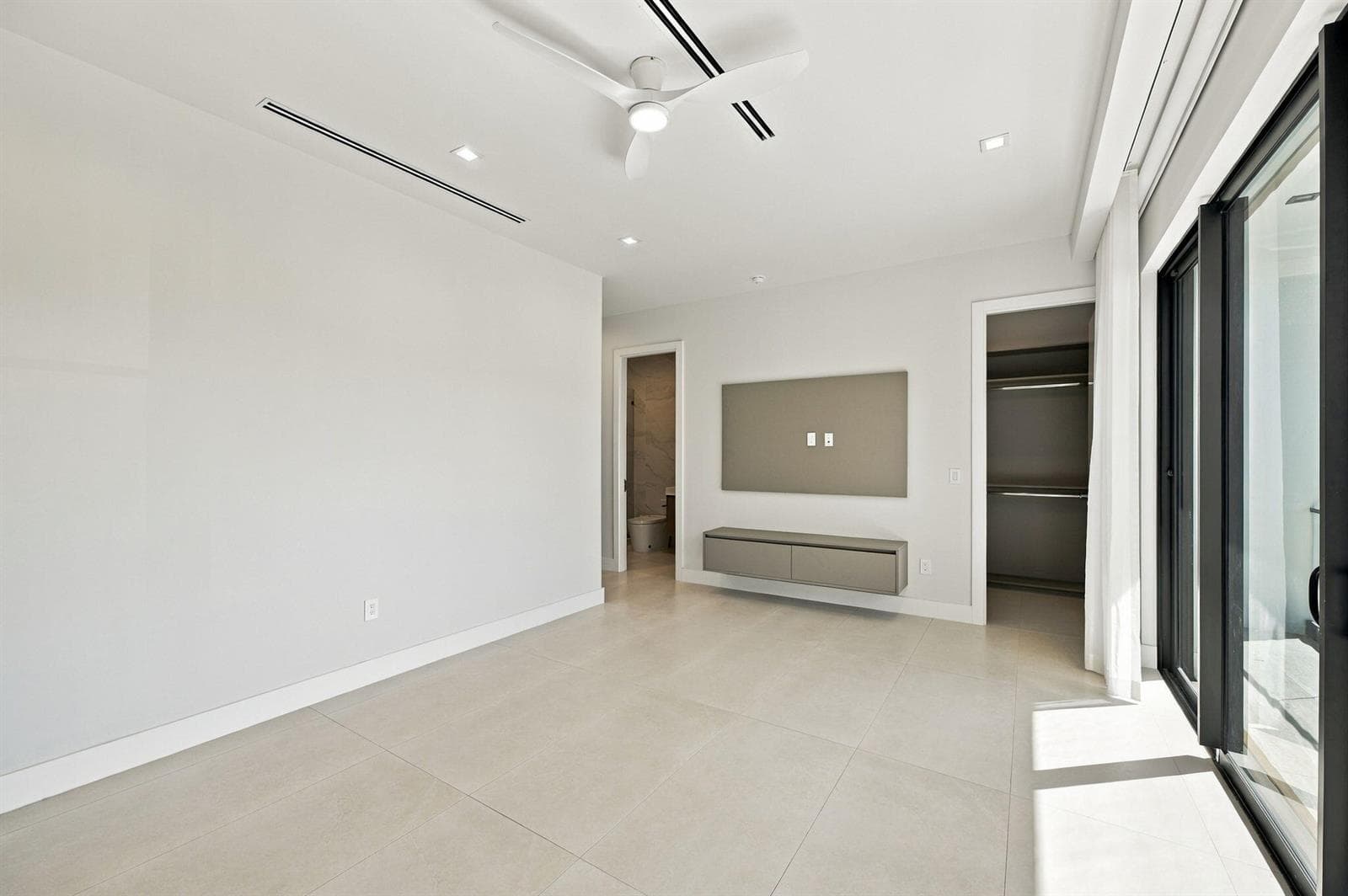30-web-or-mls-1015-ne-3rd-st