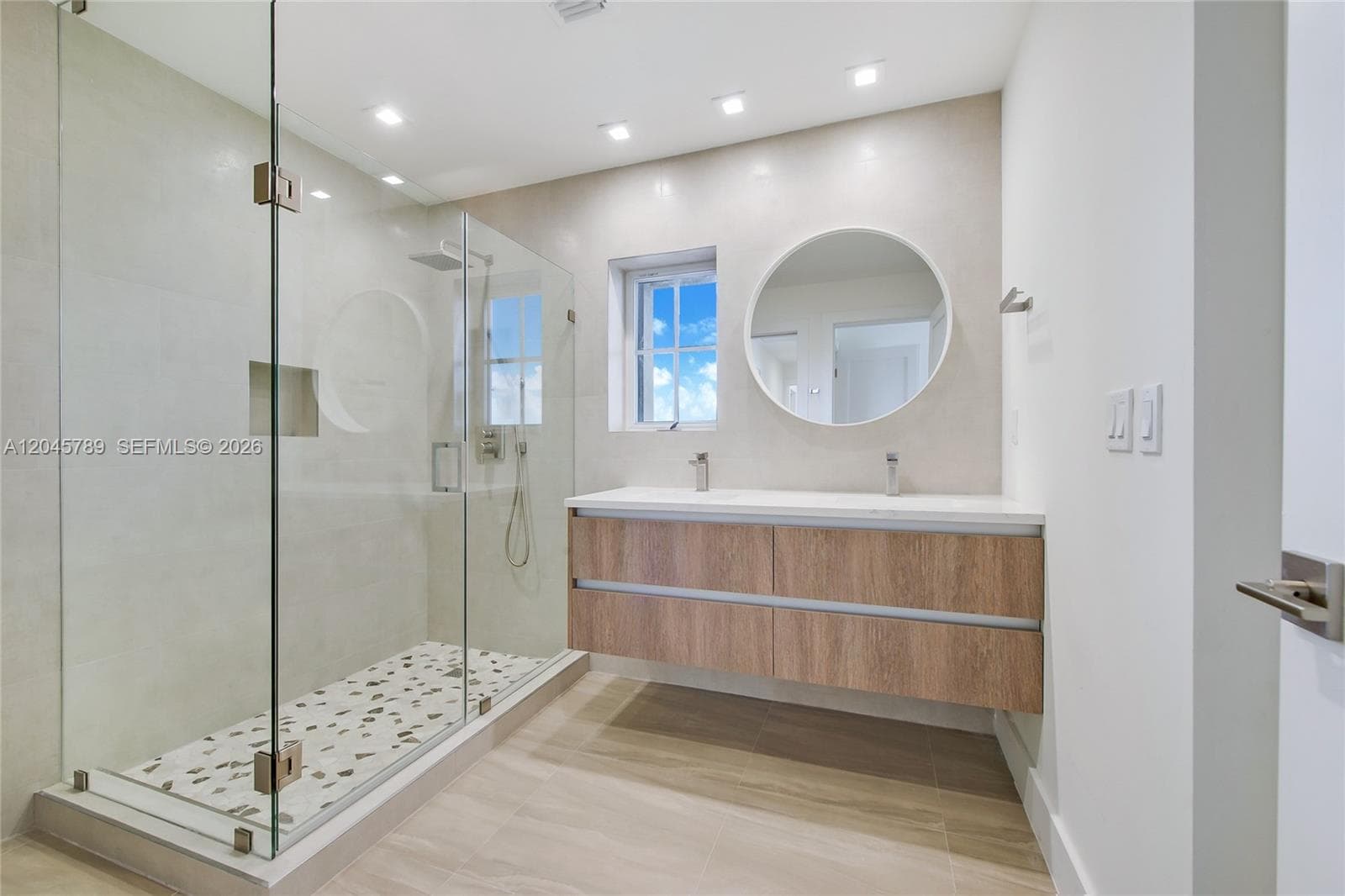 VILLAS AT SALAMANCA · #PH in Coral Gables - Photo 17