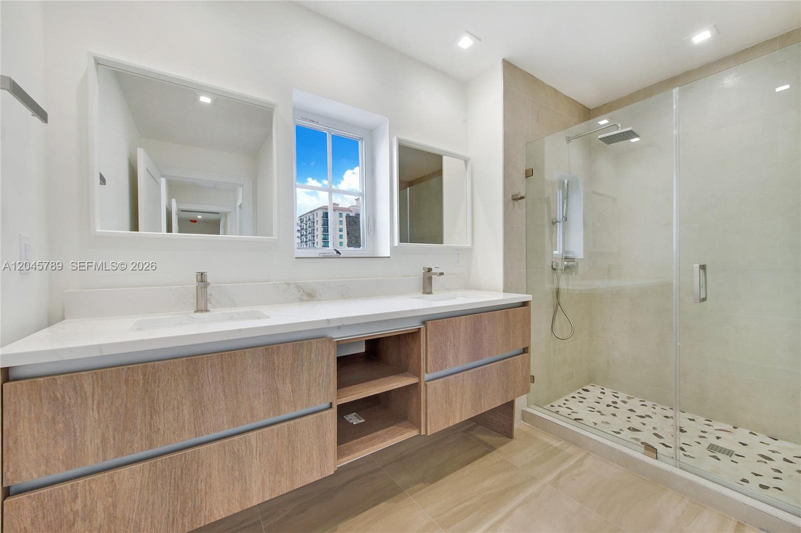 VILLAS AT SALAMANCA · #PH in Coral Gables - Photo 14