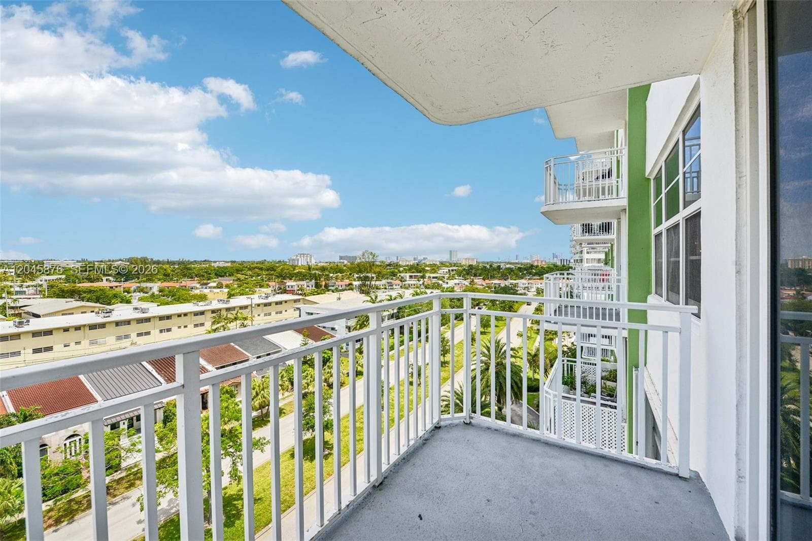 BAYVIEW TOWERS CONDO SOUT · #B706 in North Miami - Photo 21
