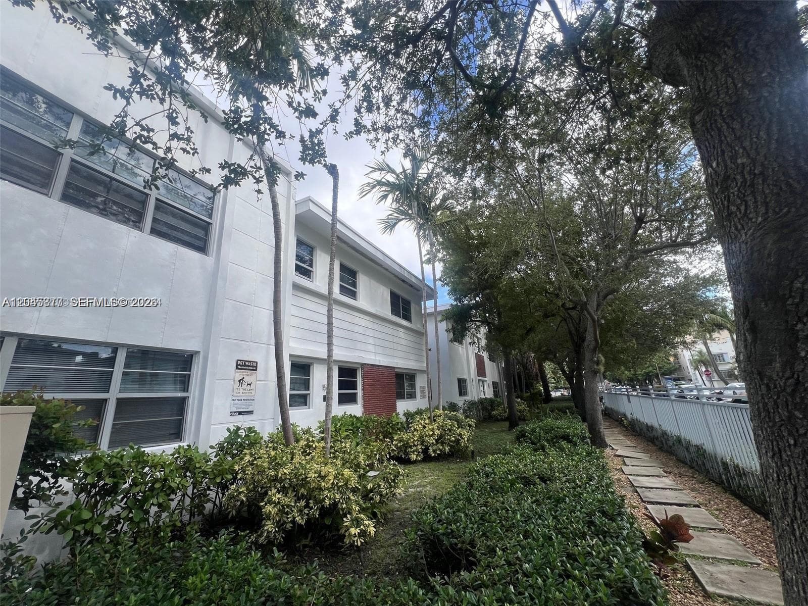 ETRURIA CONDO · #126 in Miami Beach - Photo 15