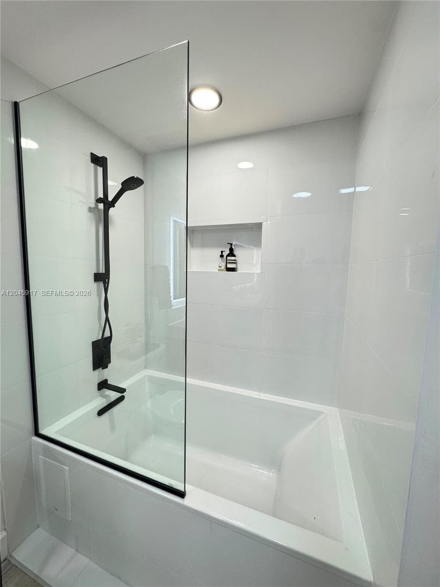 THE WAVERLY AT SURFSIDE B · #218 in Surfside - Photo 13