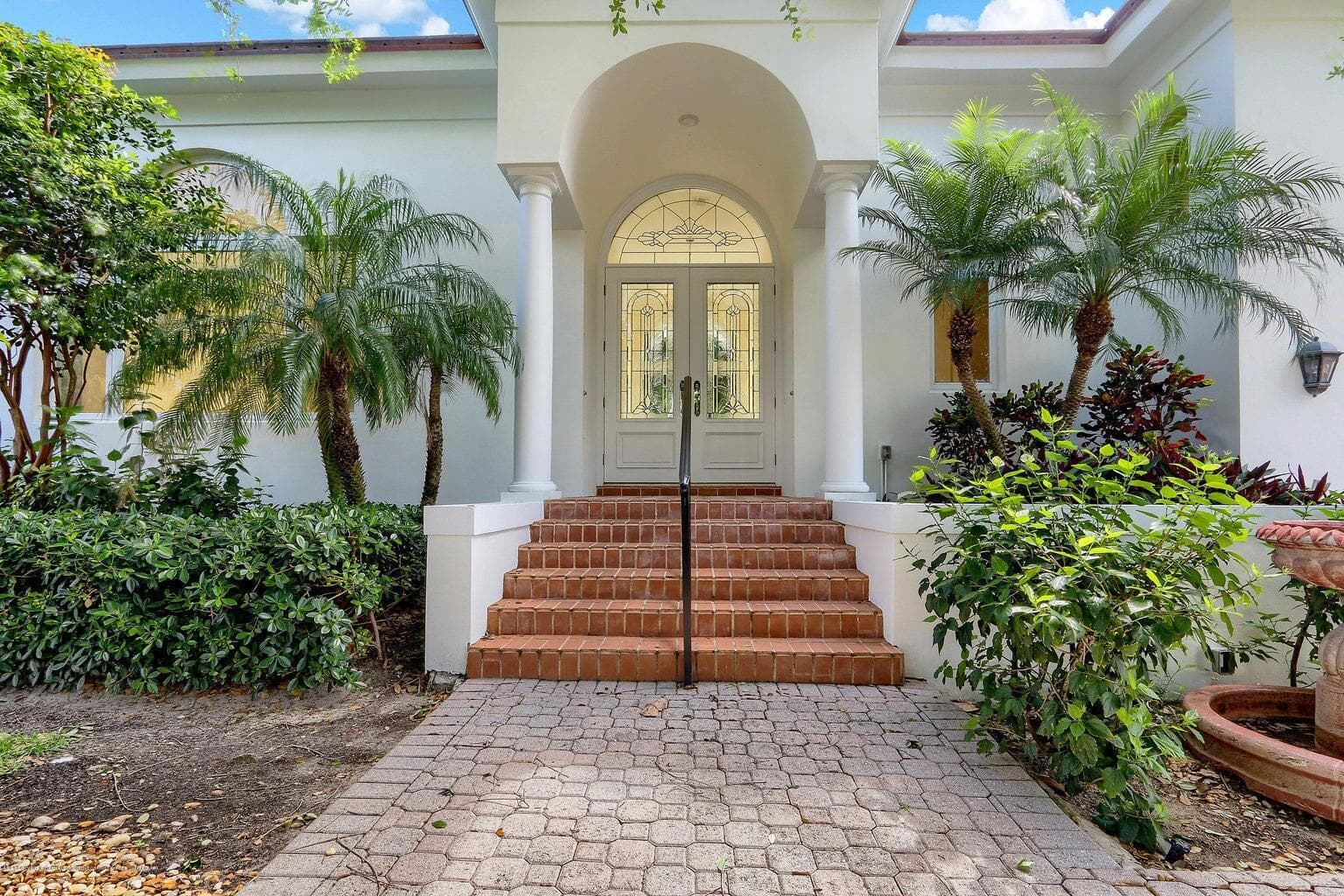 1431 N Ocean Way