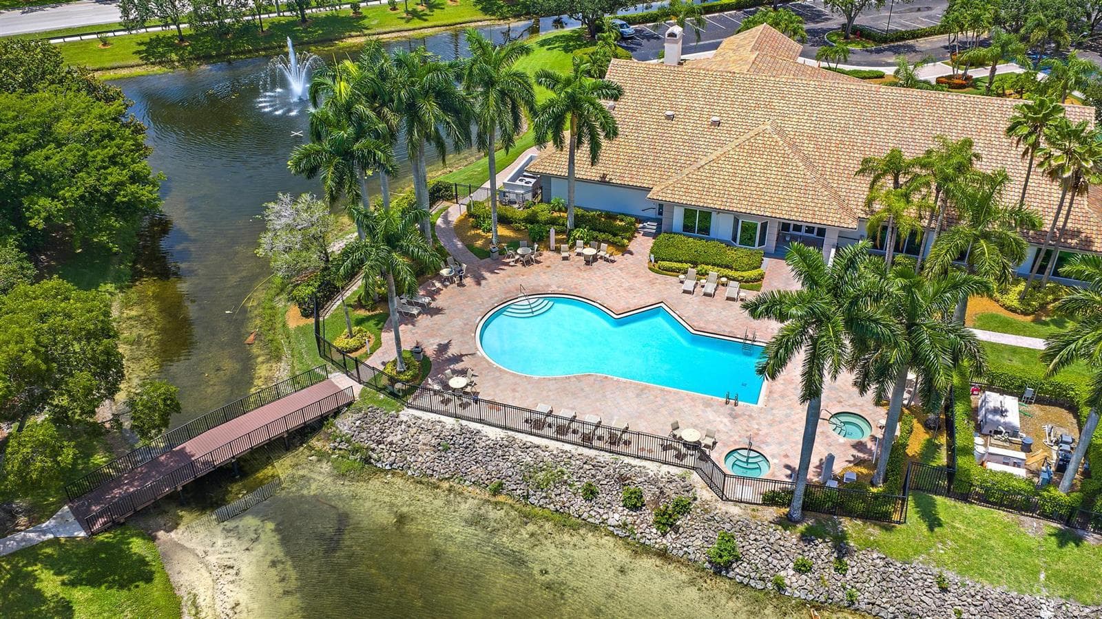 Clubhouse Pool